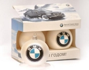 Печать логотипа на елочных шариках 