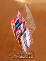 Акриловые подставки под печатную и рекламную продукцию