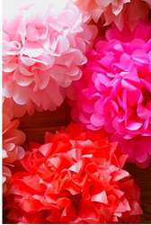 Помпоны из бумаги – красивый и недорогой бумажный декор