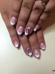 Маникюр, педикюр, наращивание ногтей гелем, наращивание ресниц