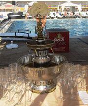  Аренда фонтана для шампанского на праздник 